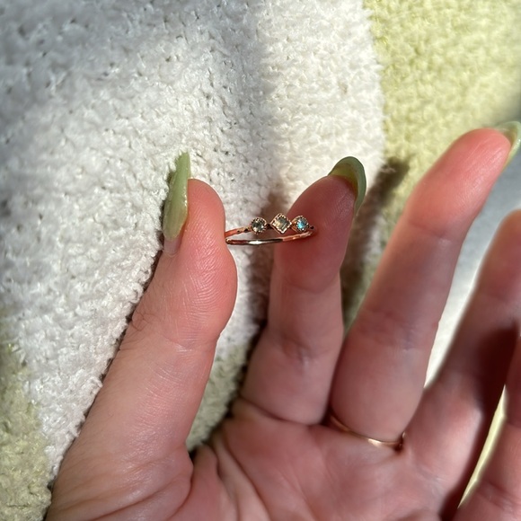 14K HAMMERED ROSE GOLD LABRADORITE RING - Picture 4 of 11